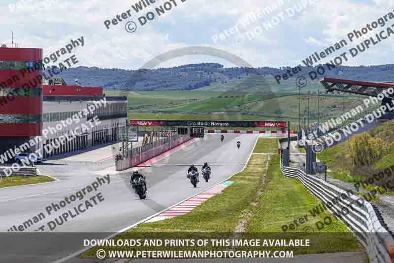 cadwell no limits trackday;cadwell park;cadwell park photographs;cadwell trackday photographs;enduro digital images;event digital images;eventdigitalimages;navarra;no limits trackdays;peter wileman photography;racing digital images;trackday digital images;trackday photos